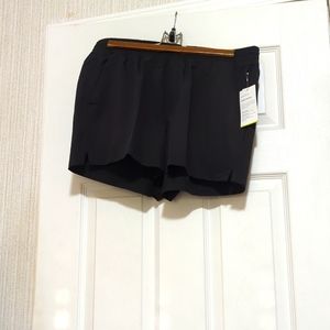 Old Navy. Active go dry stretchtech black shorts. Sz M NWT. 3" inseam